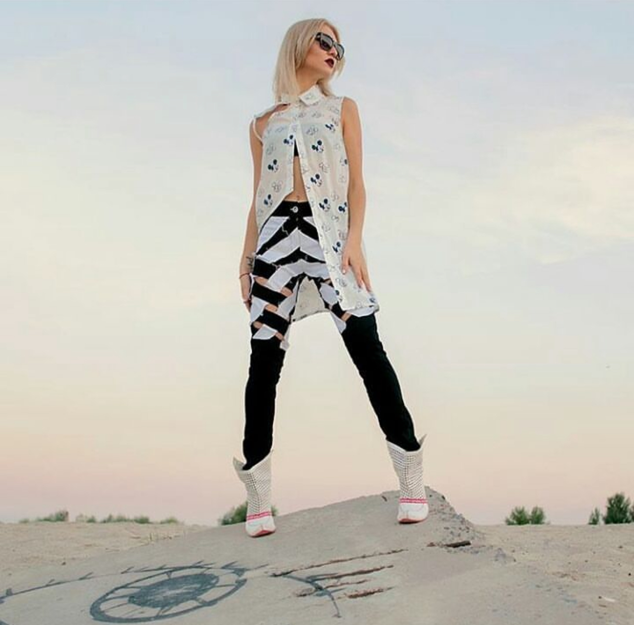 fashion bespoke strapped black-white pants made by k&k couture london